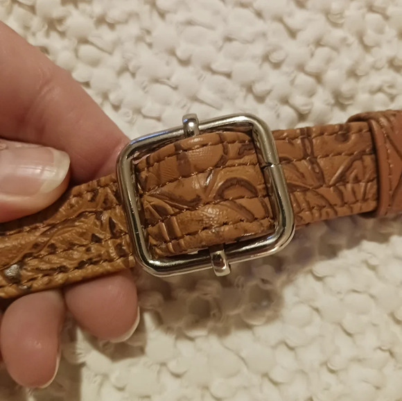 Concealed Carry Tan Tooled Cowhide Organizer Crossbody by Gun Tote'n Mamas EUC - Picture 6 of 16